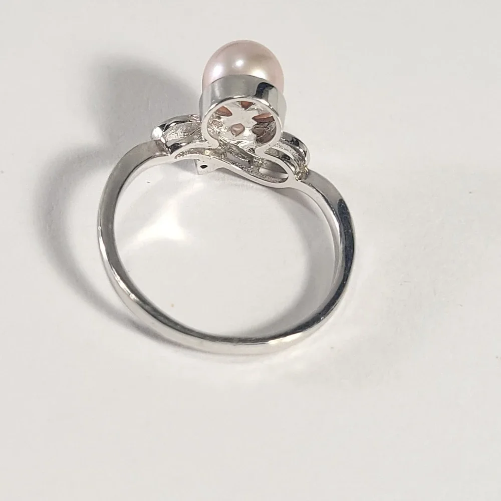 Sterling Silver Mauve Pearl Ring Women Size 6.75 Silver Infinity CZ Accent